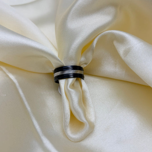 ANILLO NEGRO Y PLATEADO