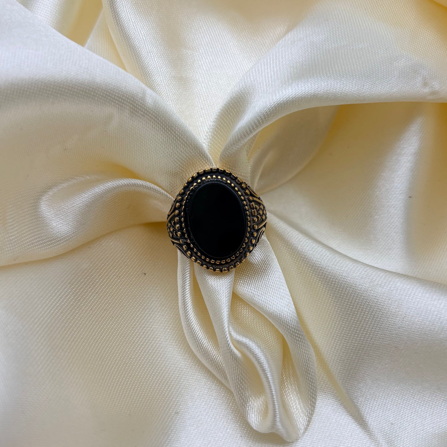 ANILLO HOMBRE DORADO