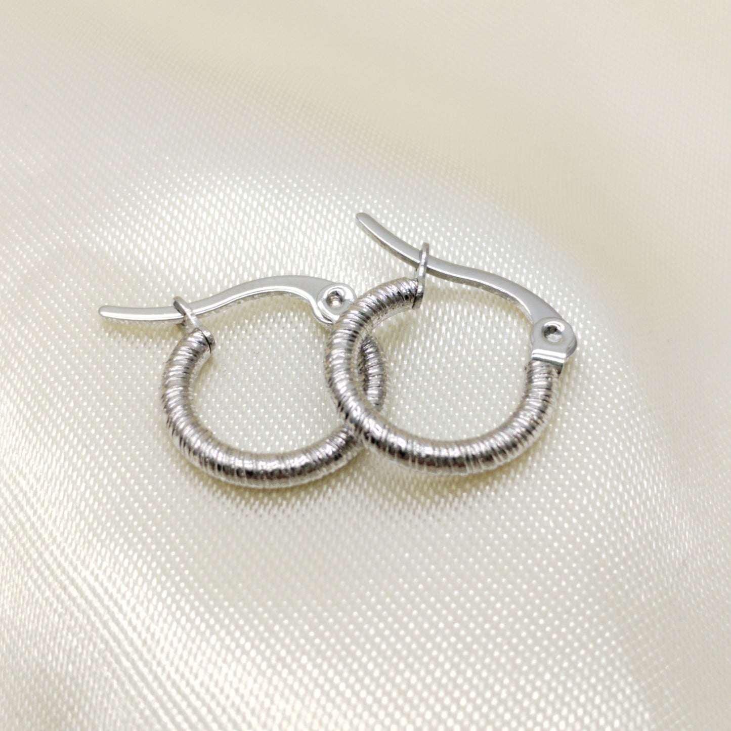 ARETE ARGOLLA PLATEADA