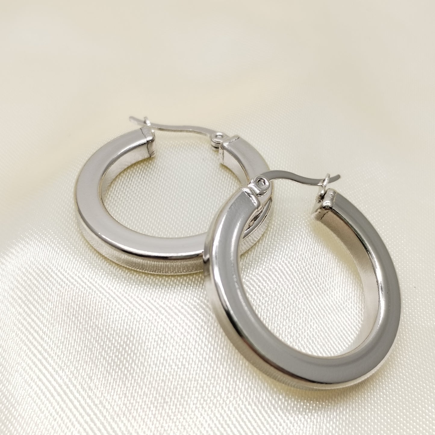 ARETE ARGOLLA PLATEADA