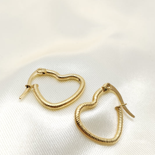 ARGOLLA CORAZON DORADO