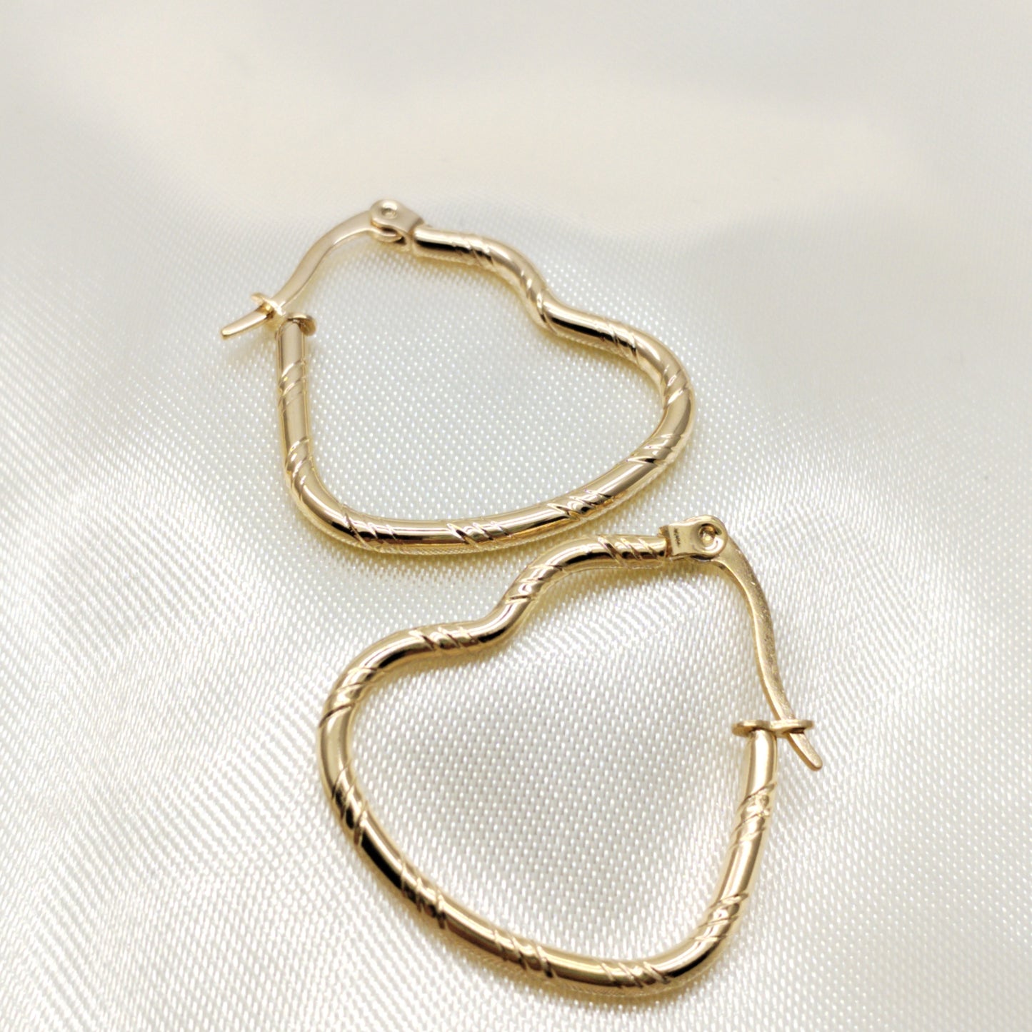 ARGOLLA LABRADA DORADO