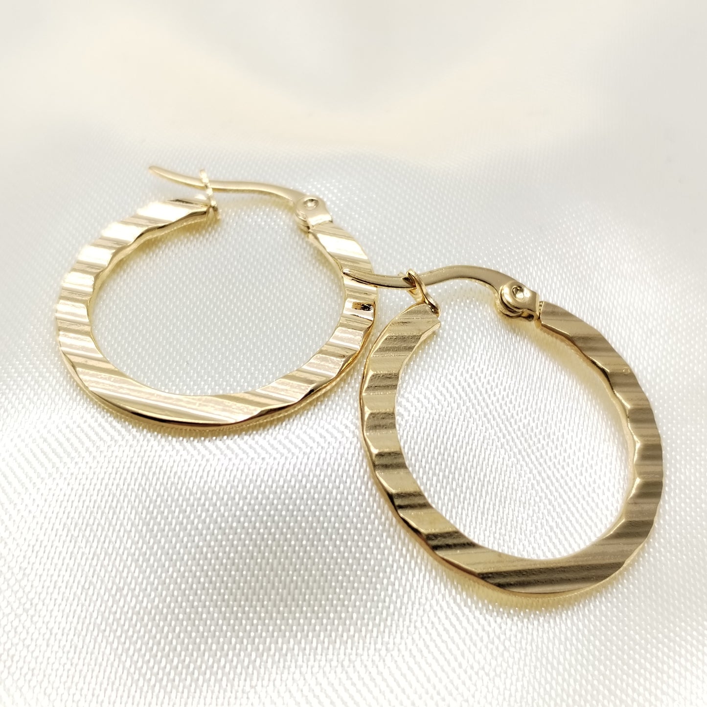 ARGOLLA LABRADA DORADO